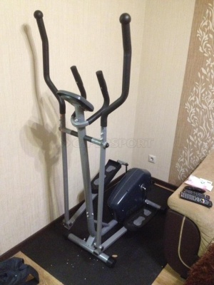 Эллиптический эргометр Carbon Fitness E704