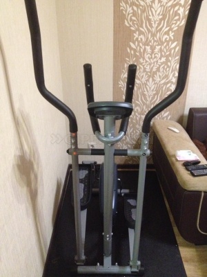 Эллиптический эргометр Carbon Fitness E704