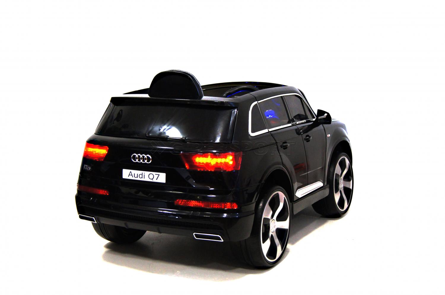 RIVERTOYS автомобиль Audi q7 quattro