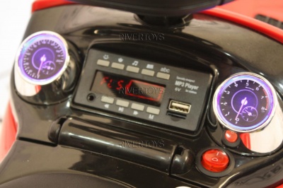 Толокар RiverToys Mercedes-Benz GL63 A888AA-H red