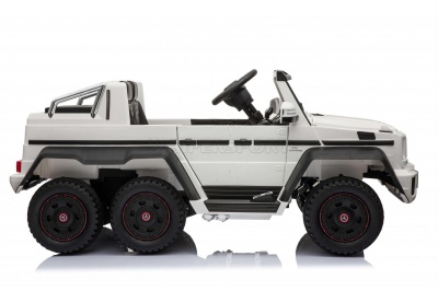 Электромобиль RiverToys Mercedes-Benz G63-AMG 4WD A006AA