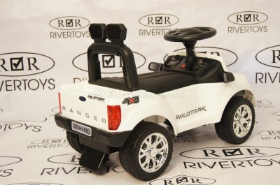 Толокар RiverToys FORD RANGER DK-P01 White