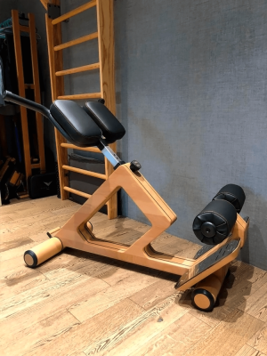 Гипперэкстензия UNO Iperestensione Pilates Plus UN-1302 | sportres.ru