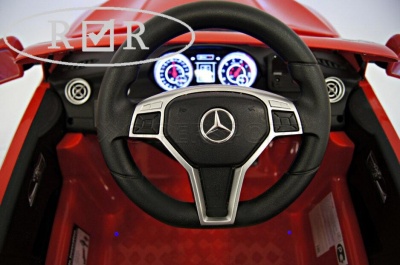 Электромобиль RiverToys Mercedes-Benz CLA45 A777AA