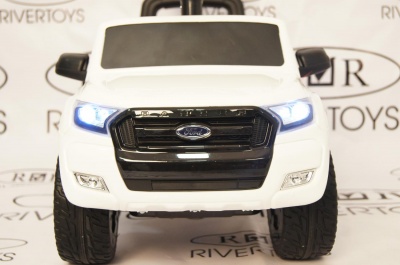 Толокар RiverToys FORD RANGER DK-P01 White