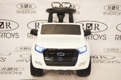 Толокар RiverToys FORD RANGER DK-P01 White