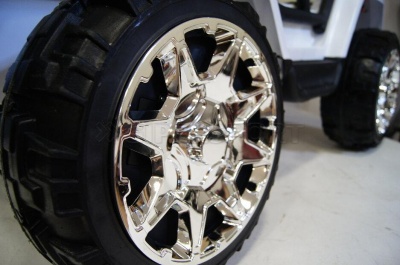 Электромобиль RiverToys JEEP M777MM 4*4 White