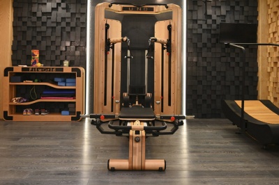 Многофункциональный реформер UNO GRAZIA Pilates Plus UN-1003 | sportres.ru