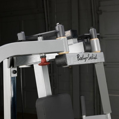 Тренажер для грудных и дельтовидных мышц Body Solid GPM65 на свободных весах