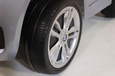 Электромобиль RiverToys BMW X6M JJ2199