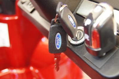 Электромобиль RiverToys NEW FORD RANGER 4WD