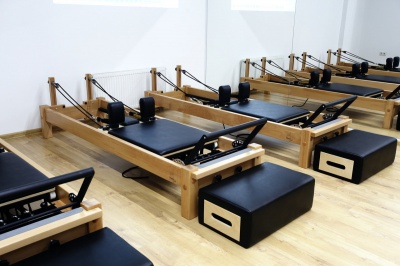 Бокс для реформера Pilates Plus JB | sportres.ru