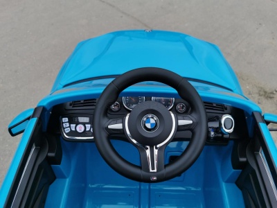 Электромобиль BMW X5M синий