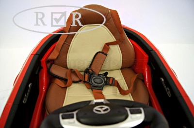 Электромобиль RiverToys Mercedes-Benz CLA45 A777AA