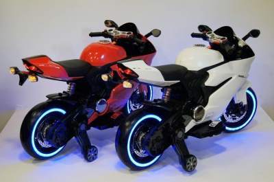 Мотоцикл RiverToys A001AA
