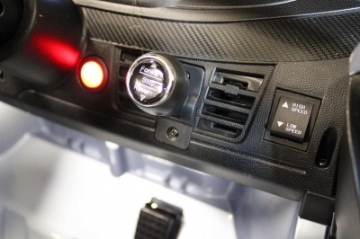Электромобиль RiverToys BMW X6M JJ2199