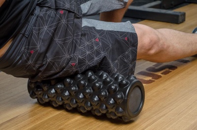 Роллер массажный Yousteel GRID FOAM ROLLER черный