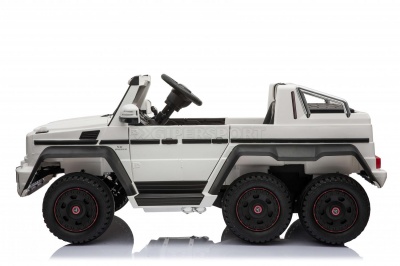 Электромобиль RiverToys Mercedes-Benz G63-AMG 4WD A006AA