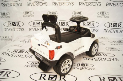 Толокар RiverToys FORD RANGER DK-P01 White